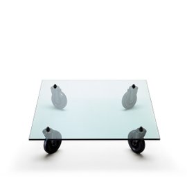 Table basse avec roues carrée
