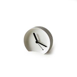Levante table clock