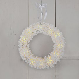 White Snowflake Wreathe