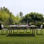 PER3 extendable outdoor table