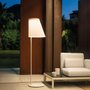 Lampadaire rechargeable Cone